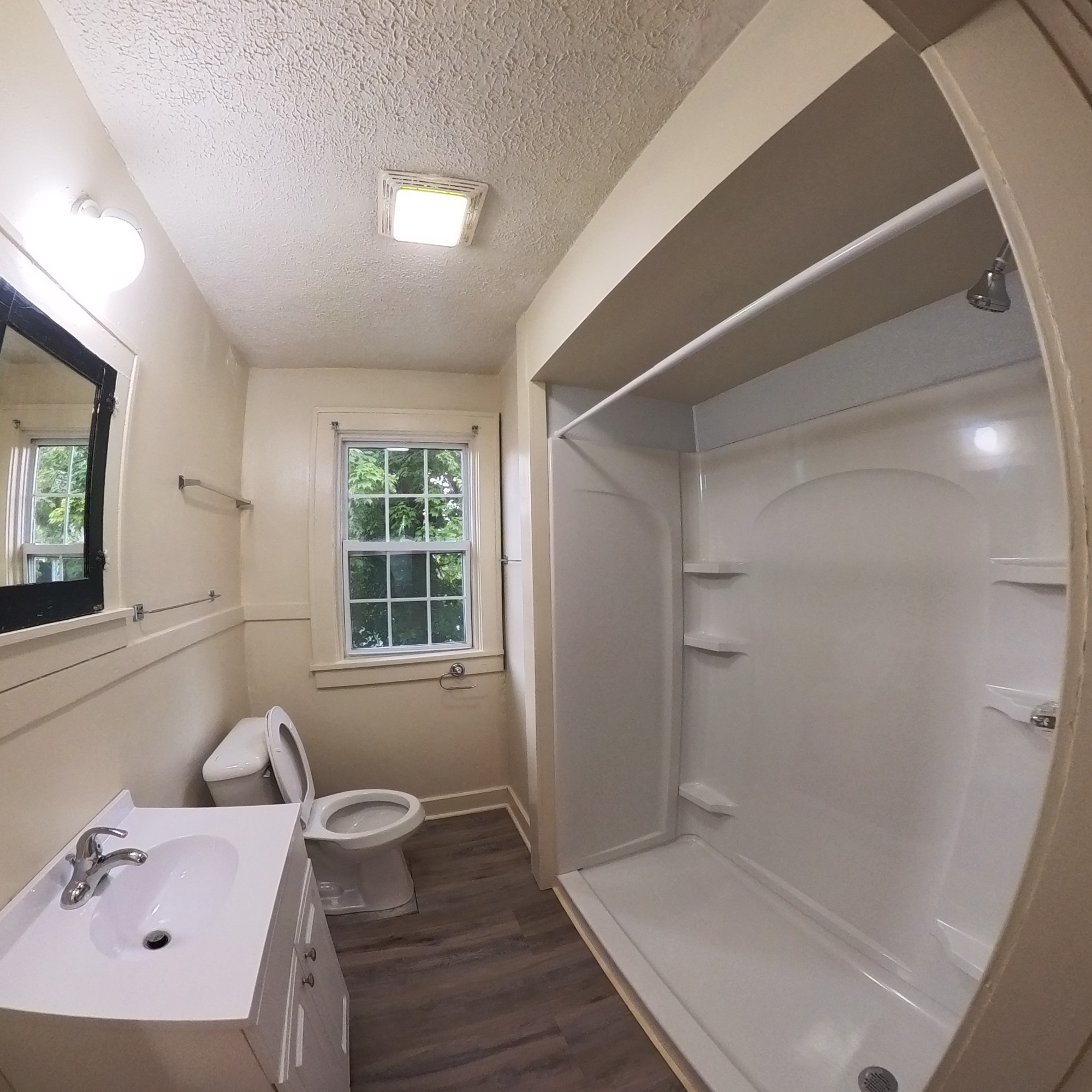 Upstairs Bath