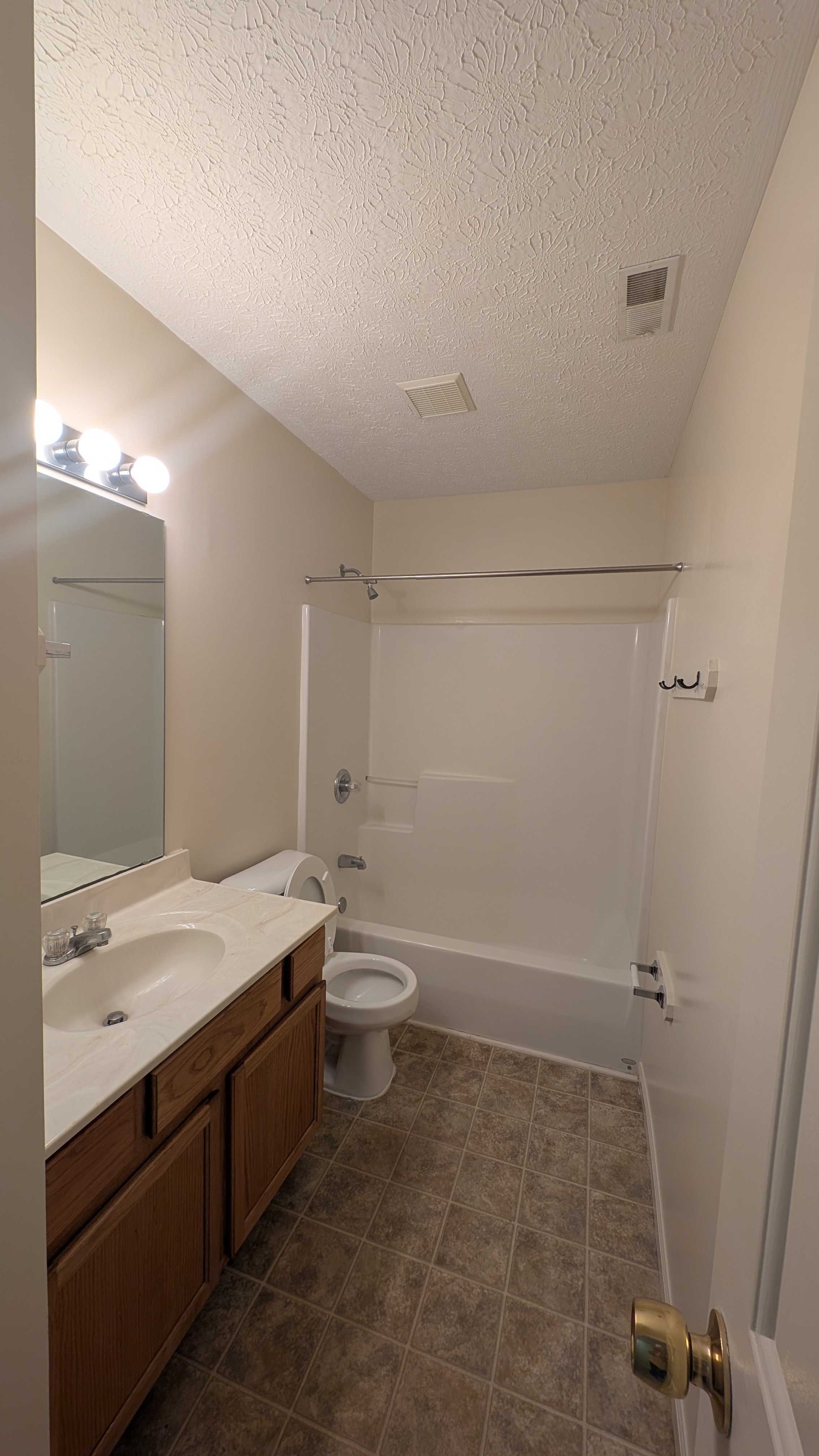 PXL_20250722_160945282 PXL_20250722_160945282