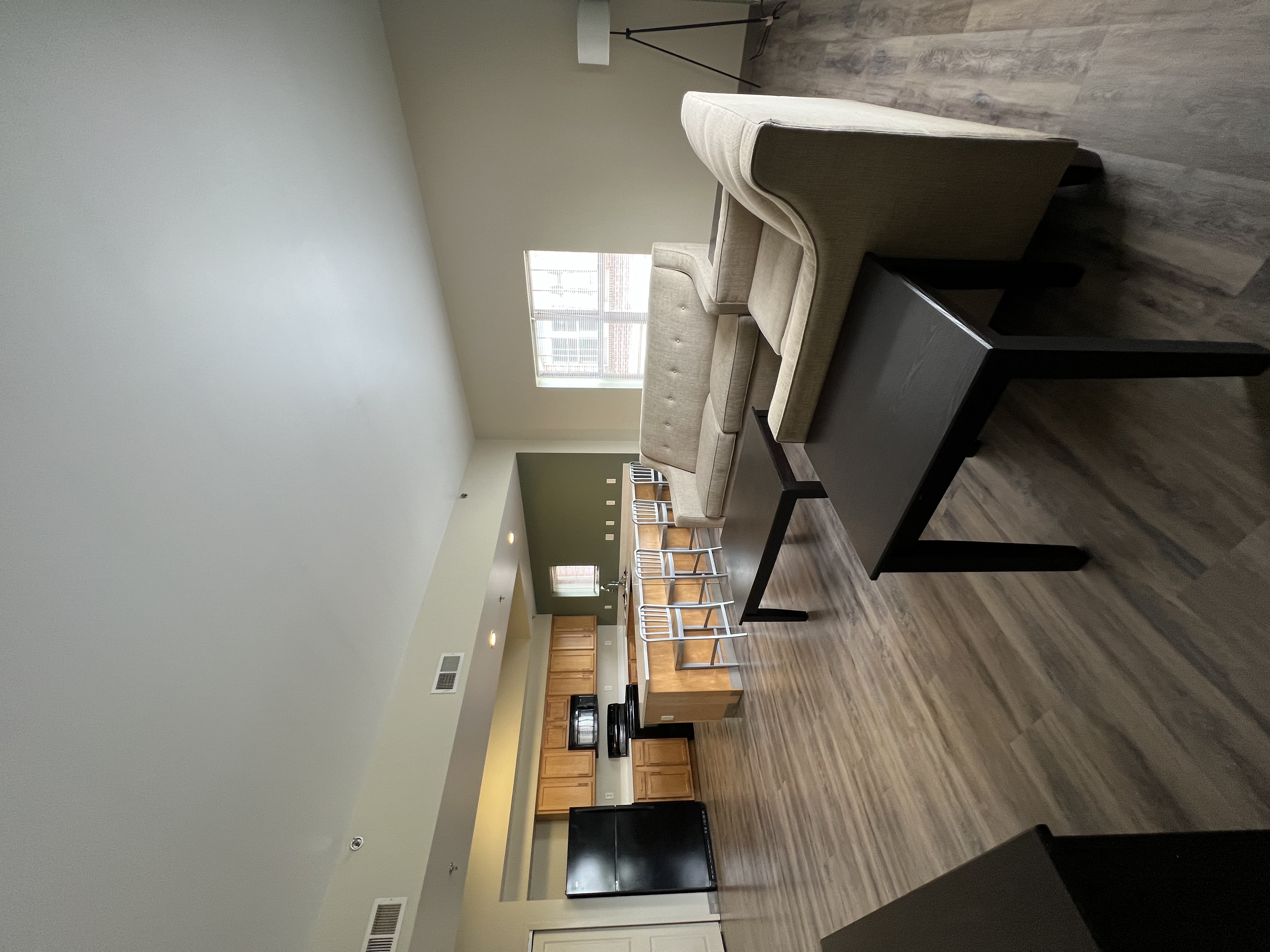 Living Room/Kitchen