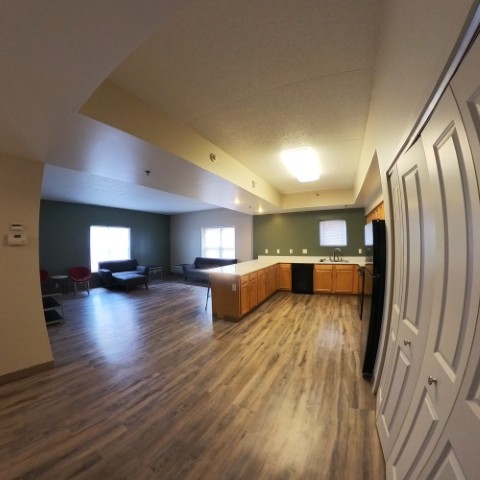 Entry to Apt
