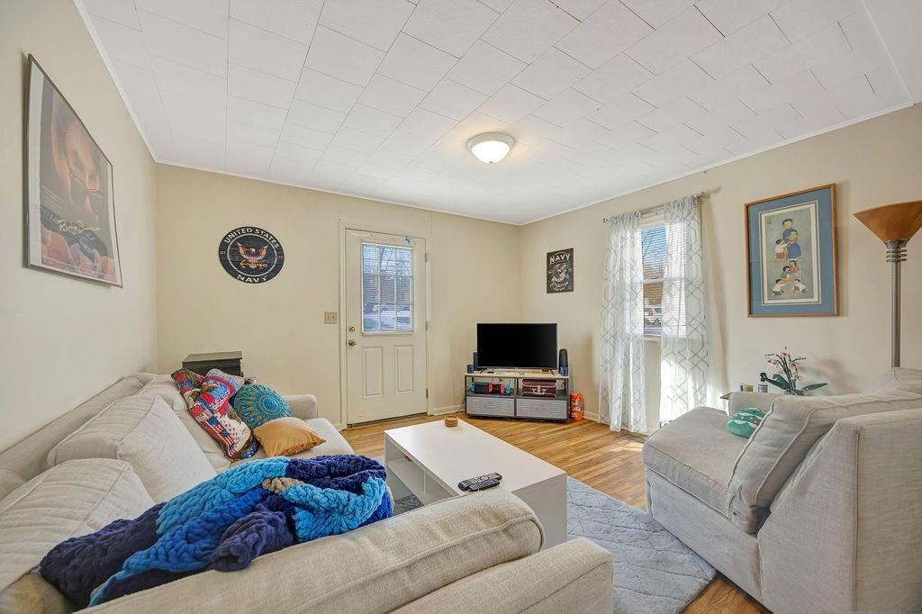 118 Livingroom 